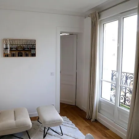 Le Ciel De - Montparnasse & Jardin Du Luxembourg Bed & Breakfast Parigi