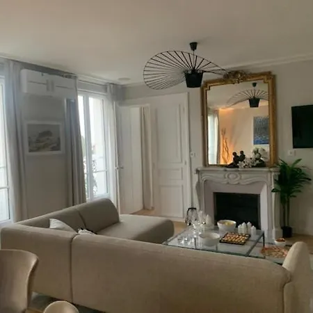 Bed & Breakfast Le Ciel De - Montparnasse & Jardin Du Luxembourg 4*